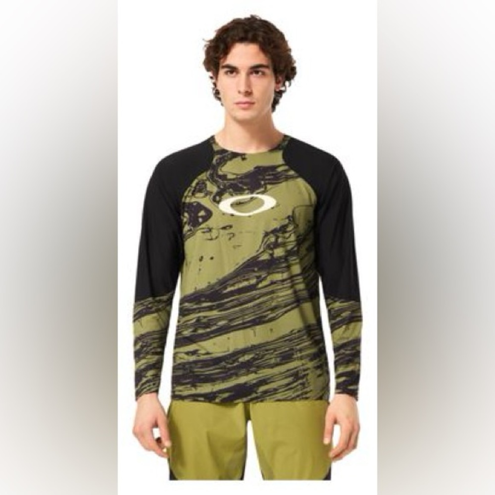 Oakley Seeker Airline Long Sleeve Jersey Green, Size‎ Medium, NWT